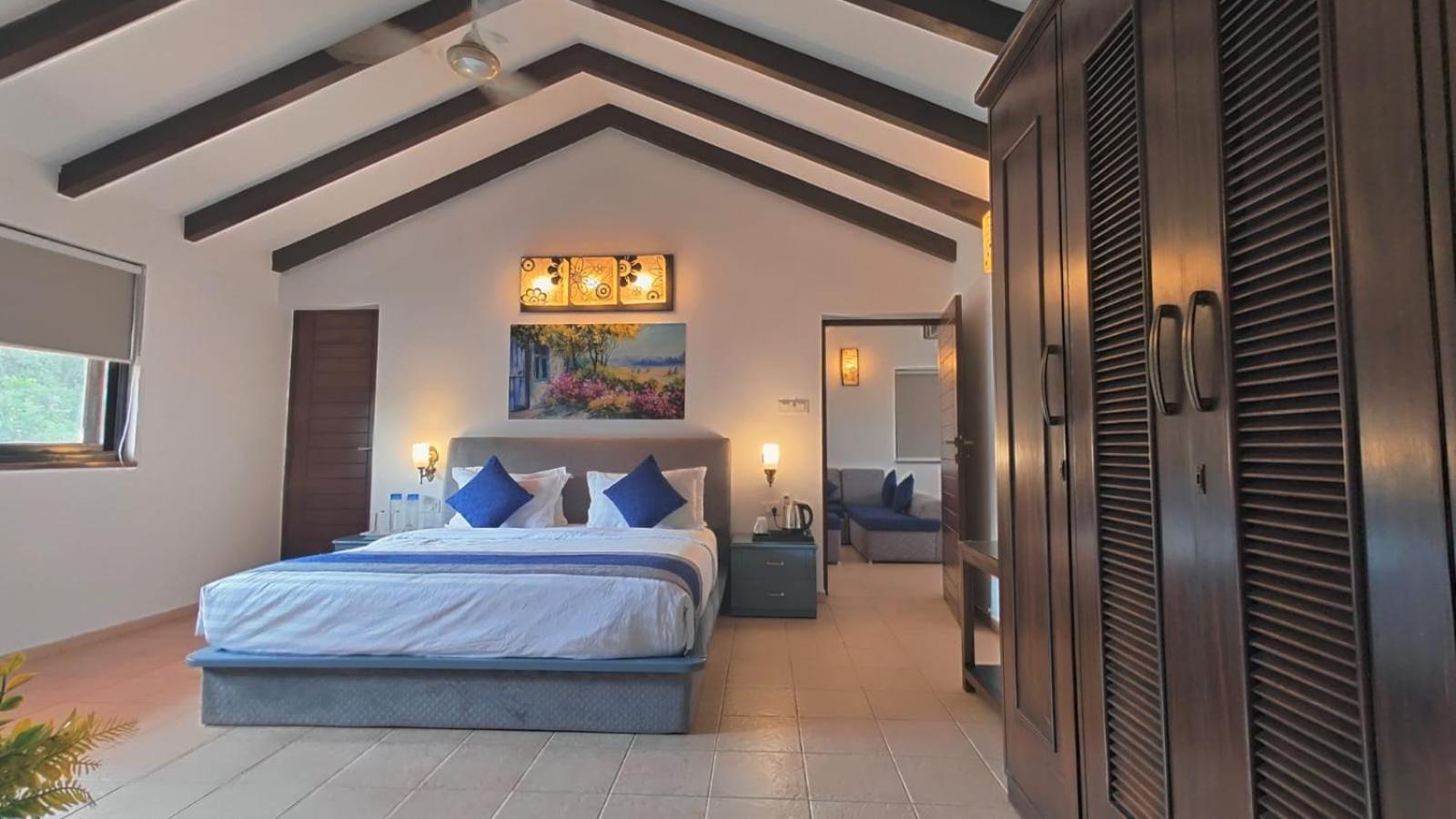 La Sunila Suites & Villas By Wsi, Baga Arpora Luaran gambar